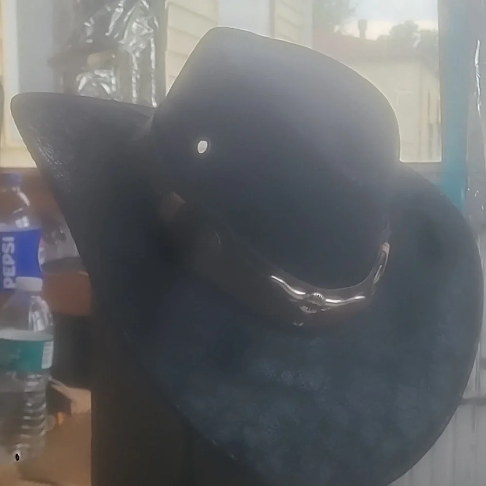 Cowboy hat - Picture 1 of 2